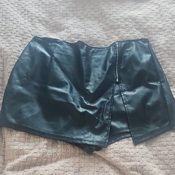 Black Faux Leather Mini Skort - Picture 1 of 3